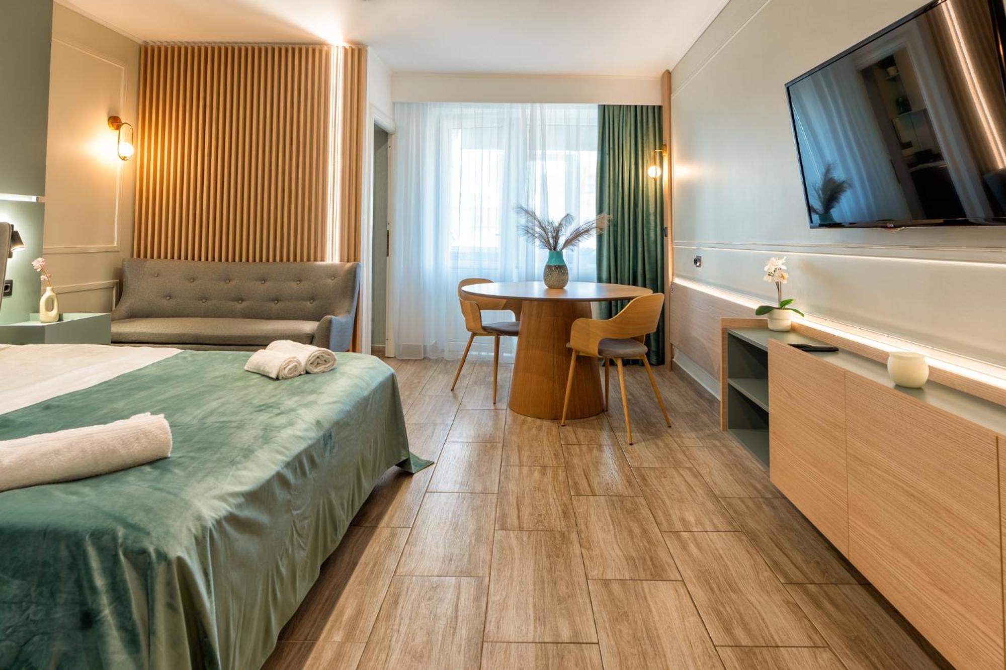 Marcos Studio Nice And Cozy Pitesti Bagian luar foto